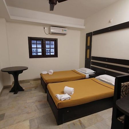 Hotel Park Avenue Kochi Dış mekan fotoğraf