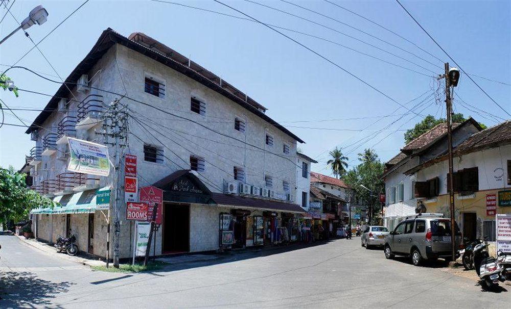Hotel Park Avenue Kochi Dış mekan fotoğraf
