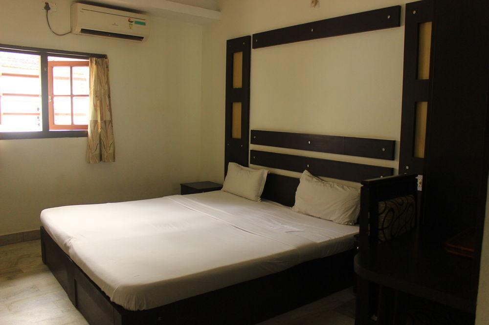 Hotel Park Avenue Kochi Dış mekan fotoğraf