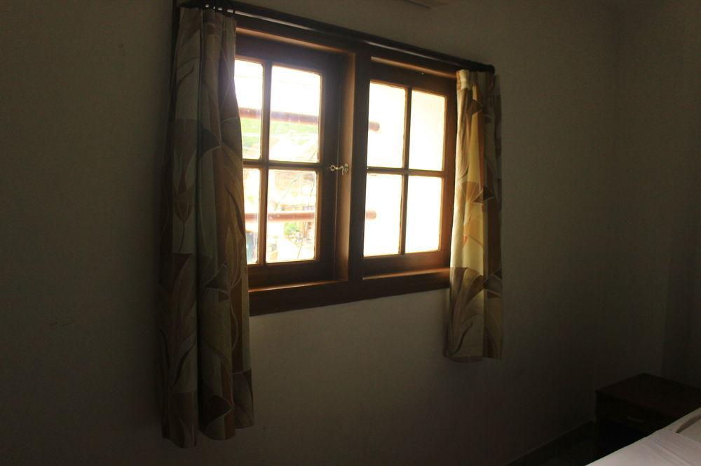 Hotel Park Avenue Kochi Dış mekan fotoğraf
