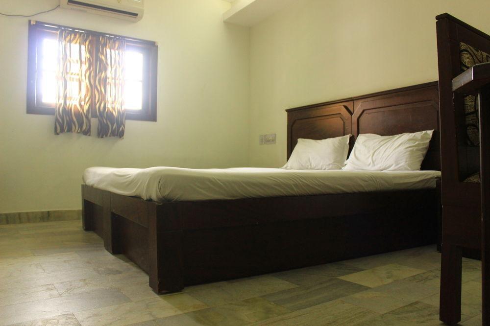 Hotel Park Avenue Kochi Dış mekan fotoğraf