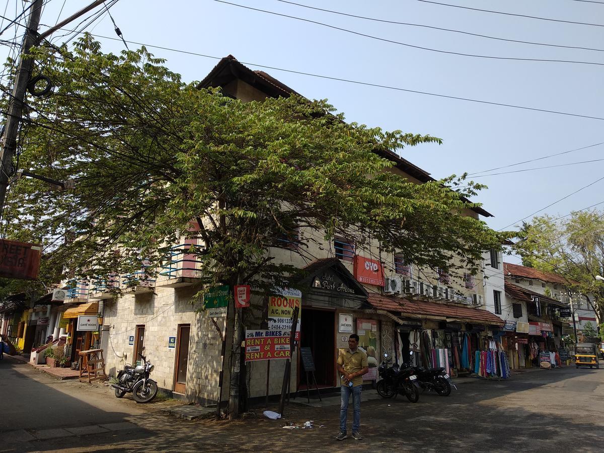 Hotel Park Avenue Kochi Dış mekan fotoğraf