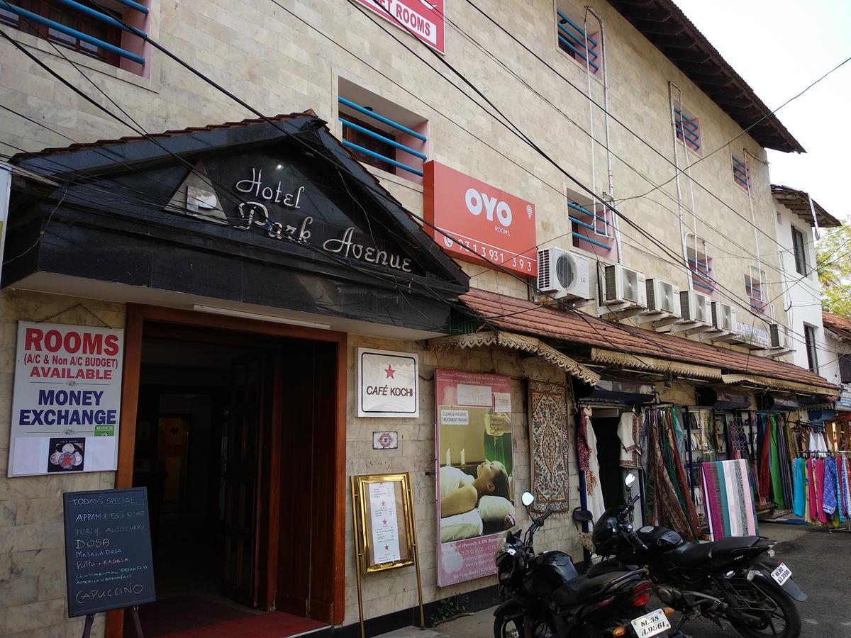 Hotel Park Avenue Kochi Dış mekan fotoğraf